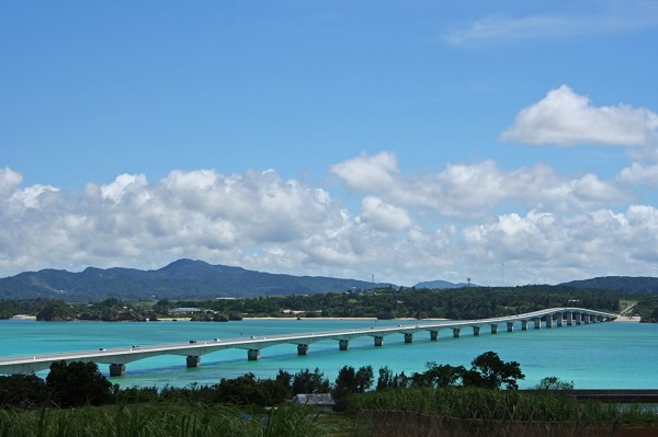 おすすめ 沖縄本島北部の橋を渡って行ける離島 古宇利島